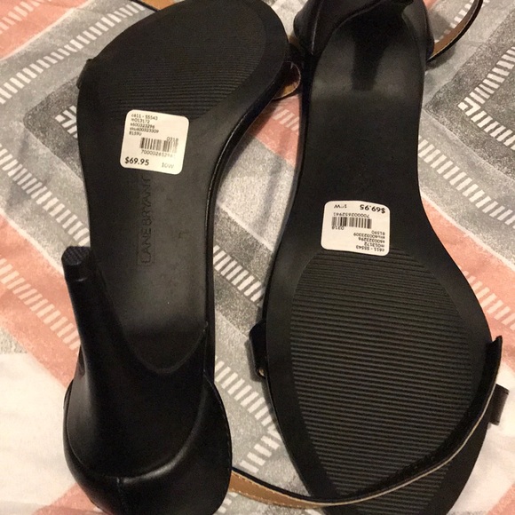 Heels - Picture 3 of 3